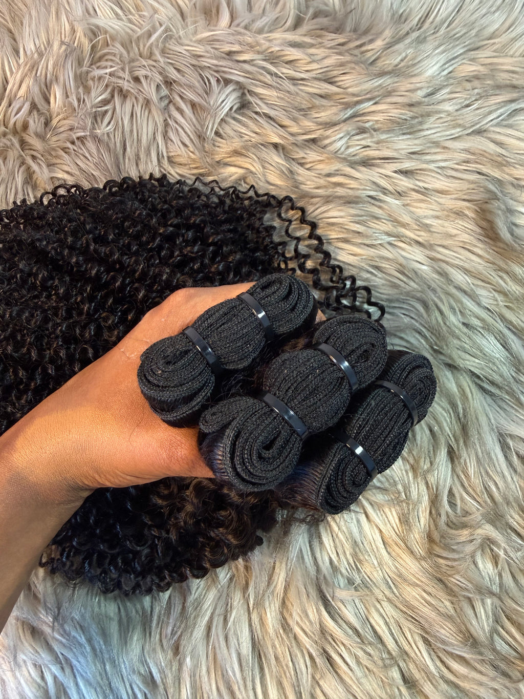 3 Boule de tissage kinky curly